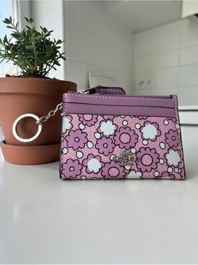 Coach Purple and White Floral Card Holder Keychain - New with Tags